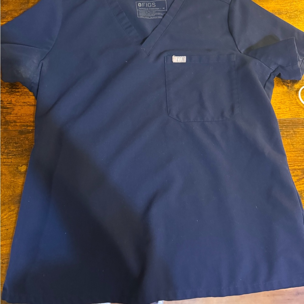 Figs Catarina One Pocket Scrub Top - Navy